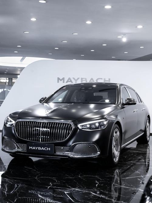 重庆195岚图汽车的售后服务让用户无忧出行，迈巴赫未来的豪华车趋势